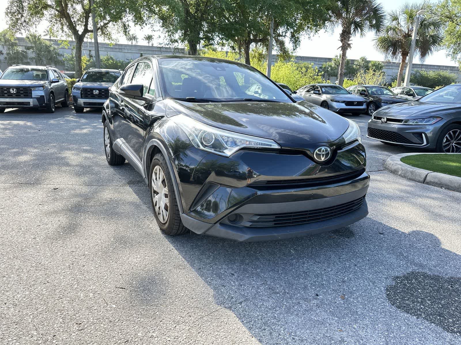 Used 2019 Toyota C-HR LE image 8