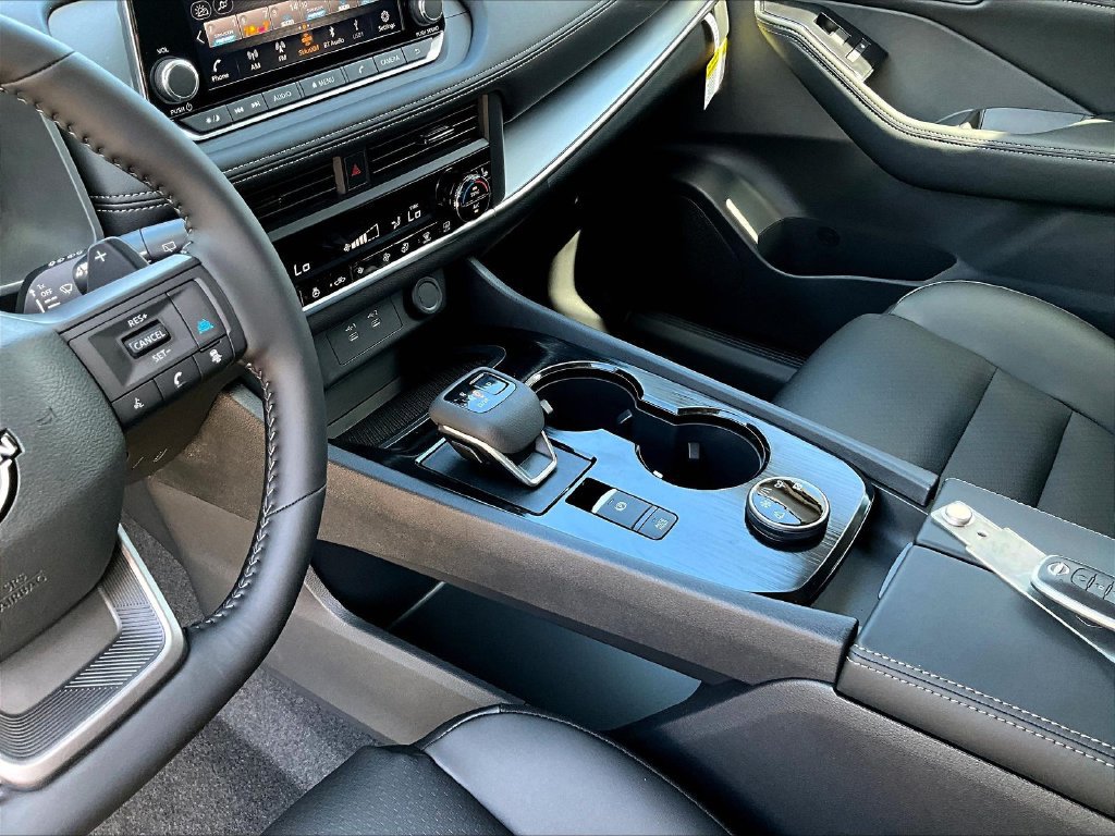 New 2026 Nissan Rogue Dark Armor AWD/4WD image 25