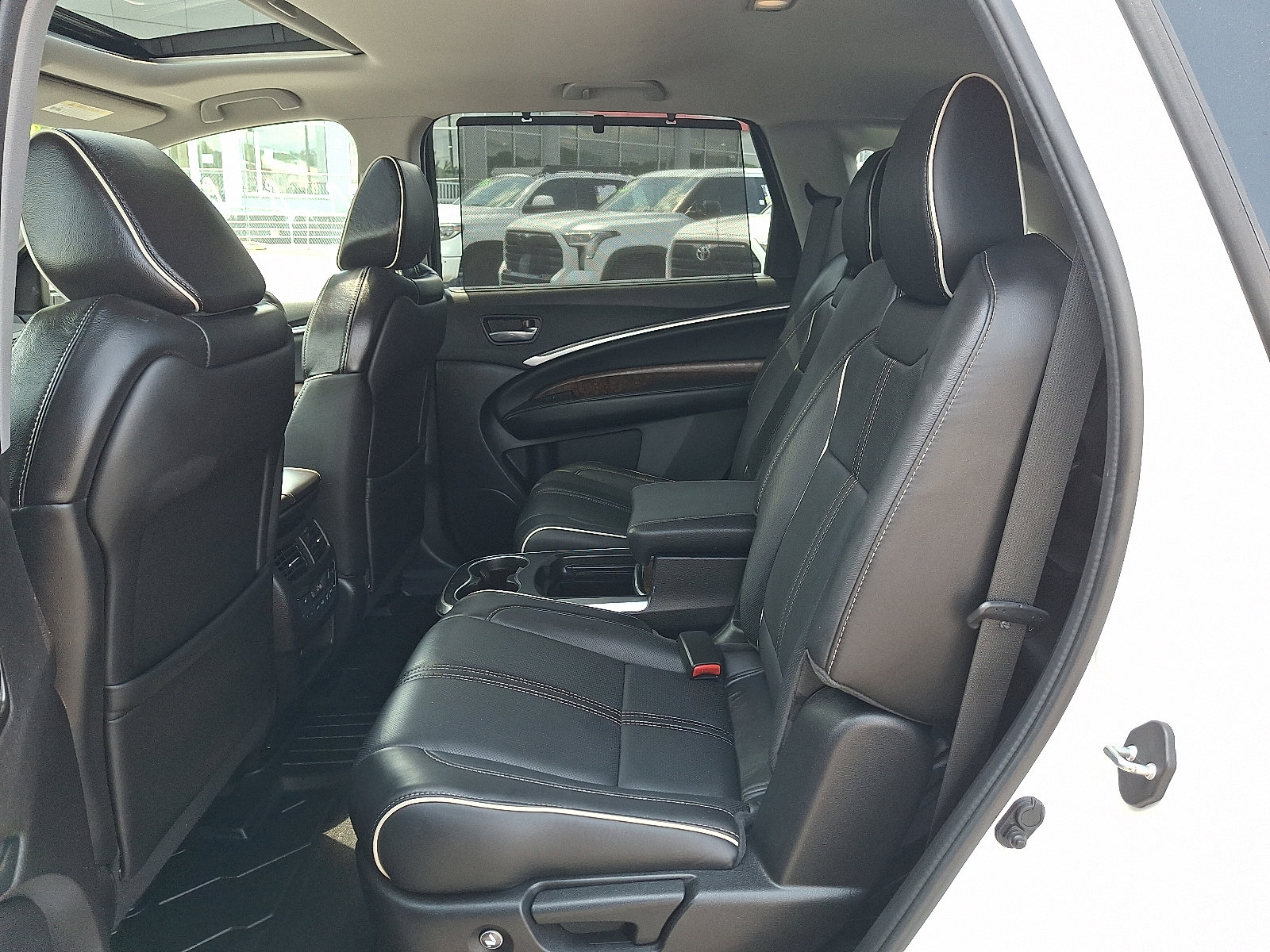 Used 2018 Acura MDX SH-AWD w/ Advance Package image 11