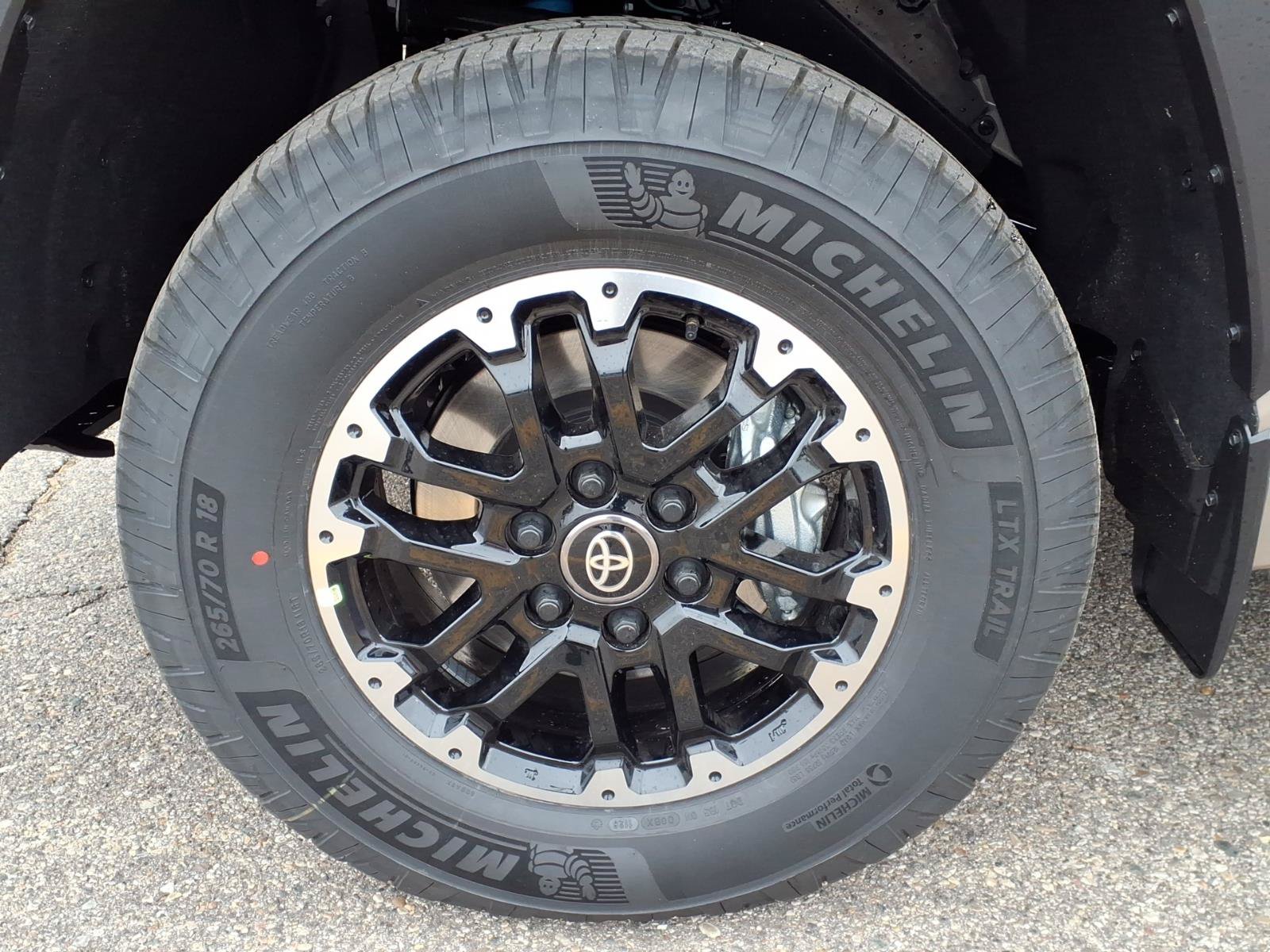 New 2026 Toyota Tundra SR5 AWD/4WD image 4