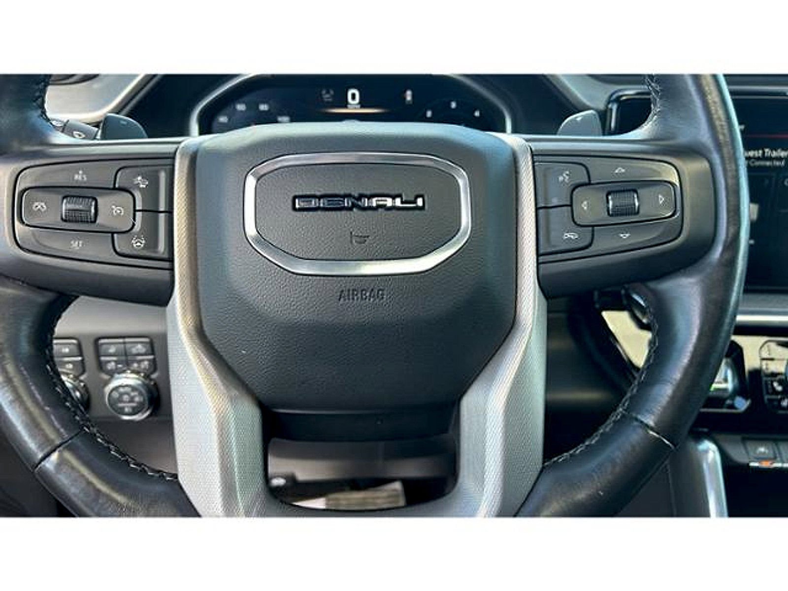 Used 2024 GMC Sierra 1500 Denali image 9
