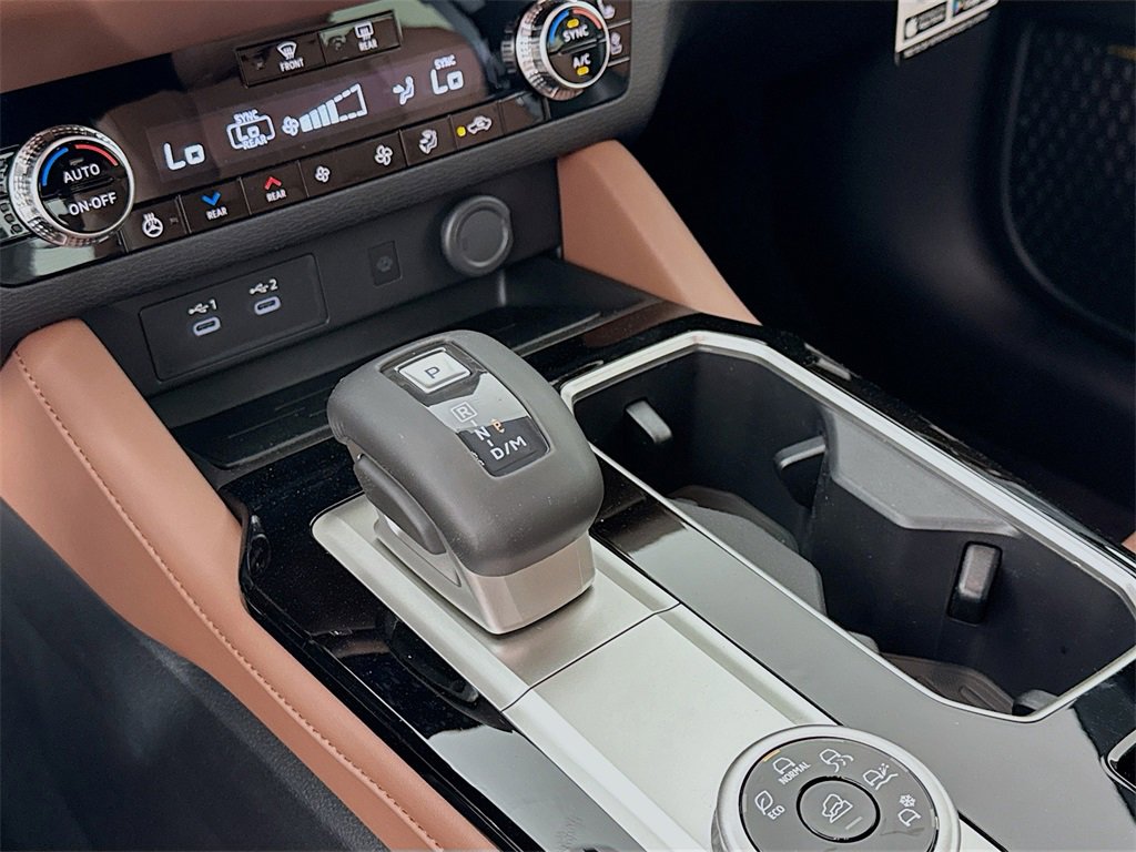 New 2025 Mitsubishi Outlander SEL image 17