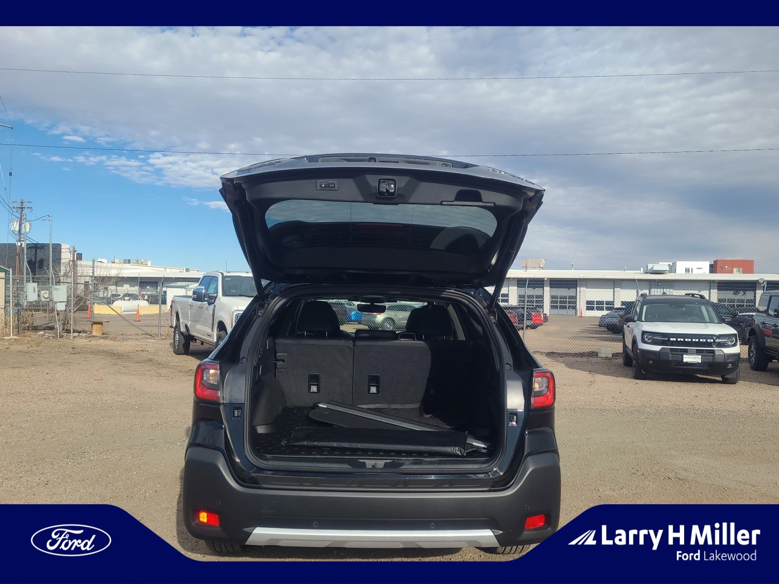 Used 2025 Subaru Outback Limited image 34