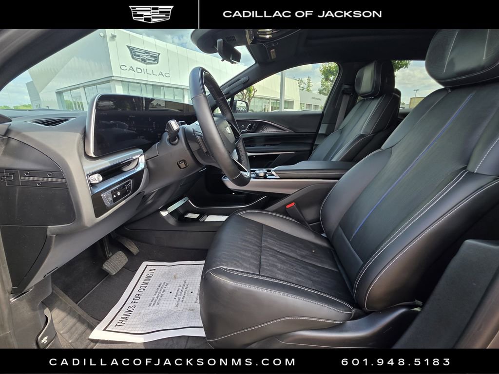 Used 2023 Cadillac Lyriq 2WD image 14