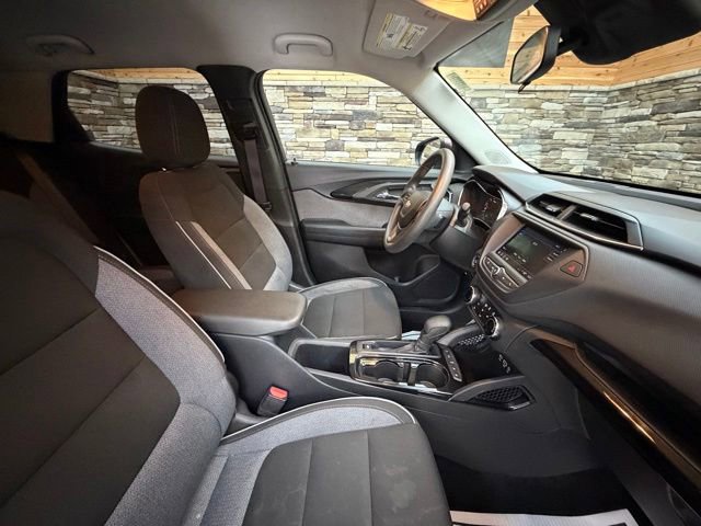 Used 2022 Chevrolet TrailBlazer LT w/ Driver Confidence Package FWD image 14