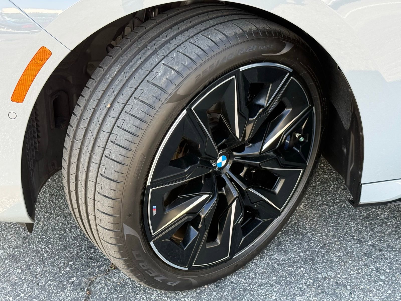 Certified 2024 BMW 740i w/ M Sport Professional Package image 18