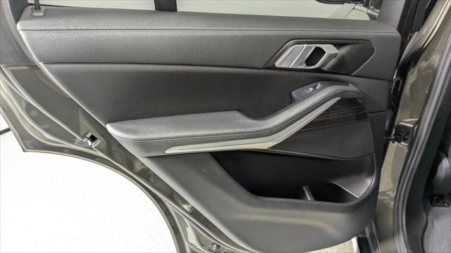 Used 2020 BMW X5 sDrive40i w/ Premium Package RWD image 17