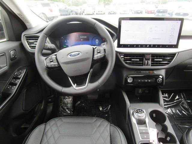 New 2024 Ford Escape SE w/ PHEV Premium Package image 25