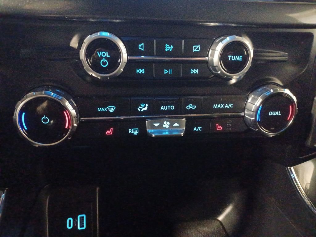 Used 2022 Ford F150 XLT w/ Equipment Group 302A High AWD/4WD image 16