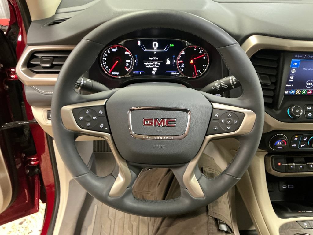 Used 2023 GMC Acadia Denali w/ Denali Ultimate Package AWD/4WD image 20