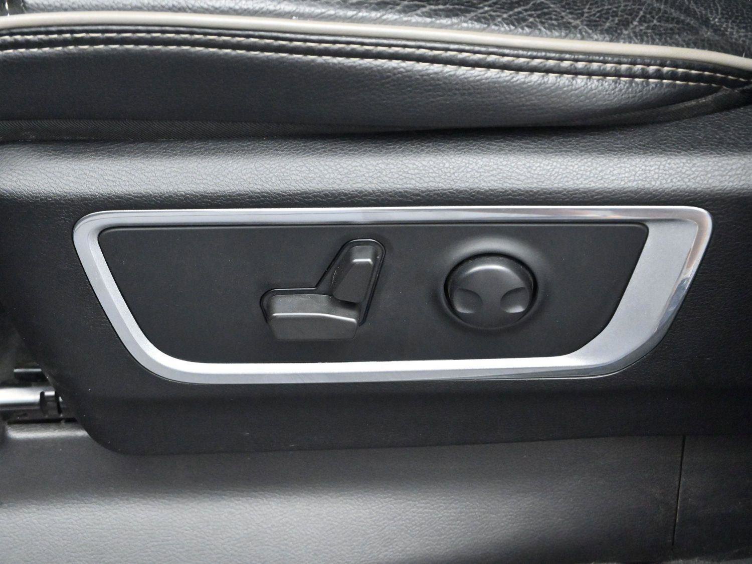 Used 2022 RAM 1500 Laramie image 13