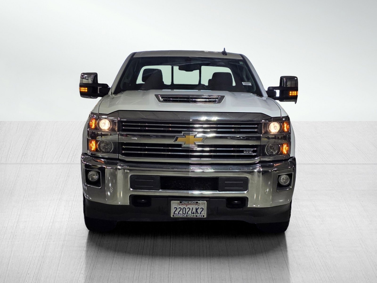 Used 2018 Chevrolet Silverado 3500 LTZ w/ Duramax Plus Package image 2