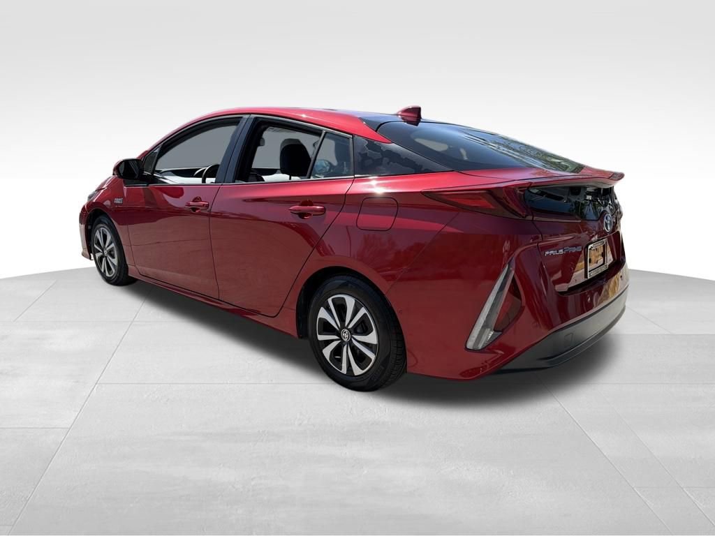 Used 2017 Toyota Prius Prime Plus image 32