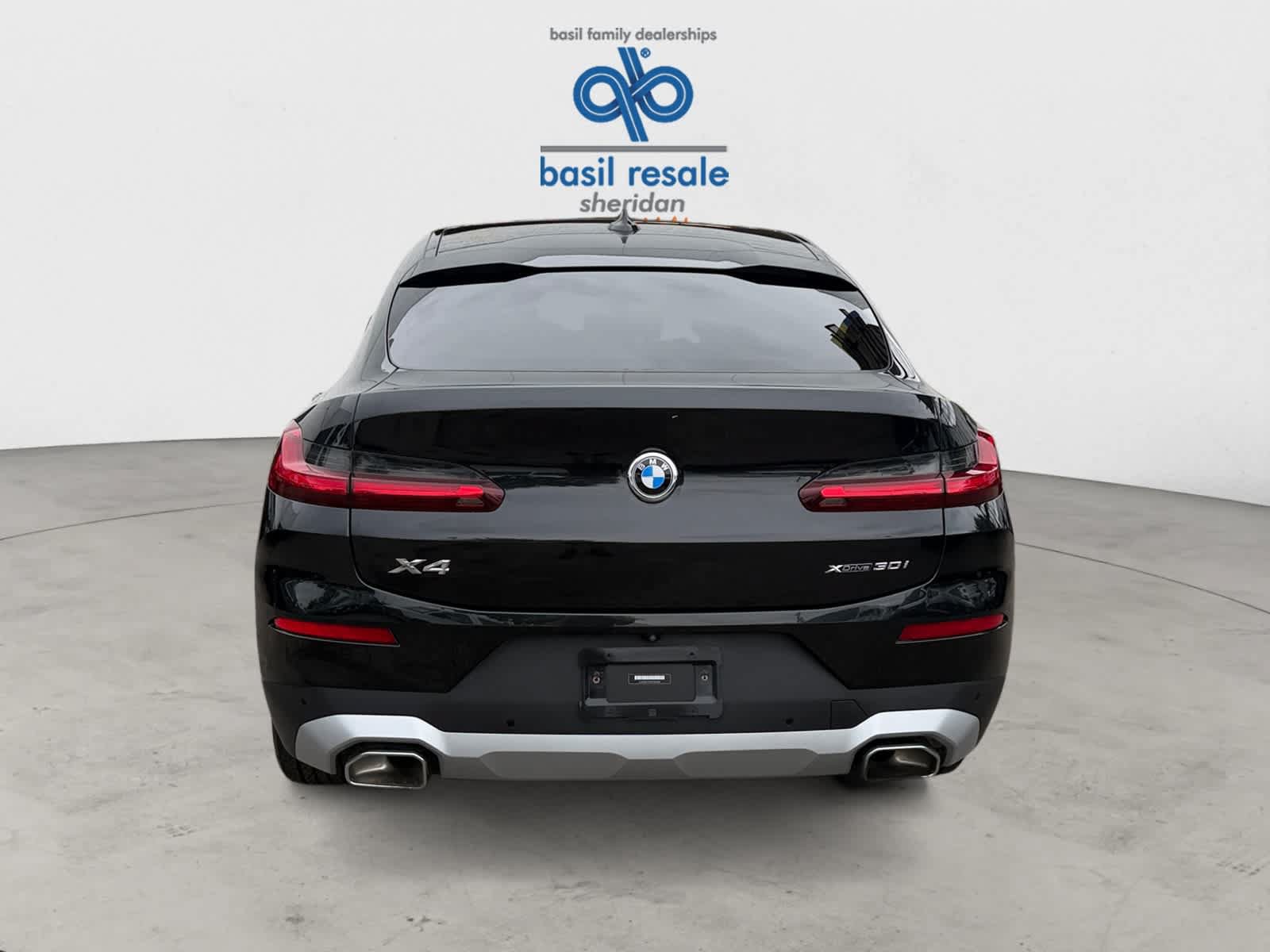 Used 2022 BMW X4 xDrive30i w/ Premium Package AWD/4WD image 5