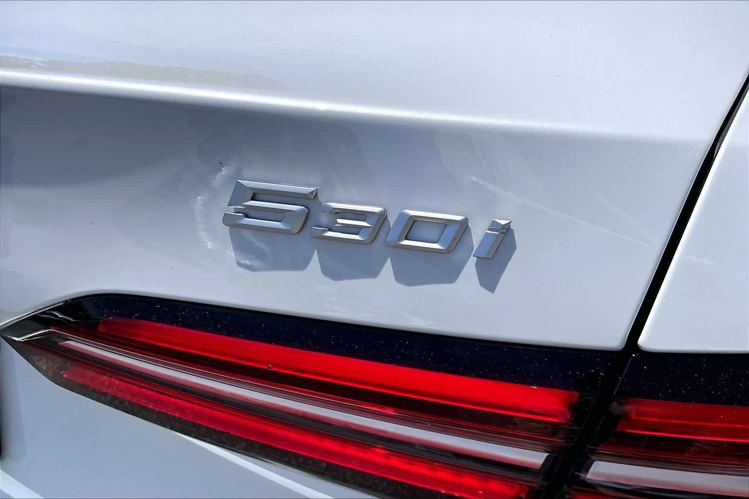 New 2027 BMW 530i RWD image 15