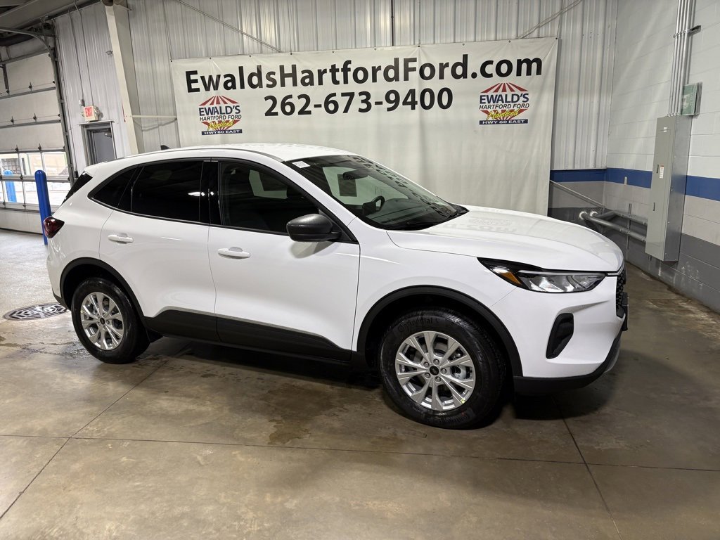 New 2026 Ford Escape Active w/ Cold Weather Package image 2