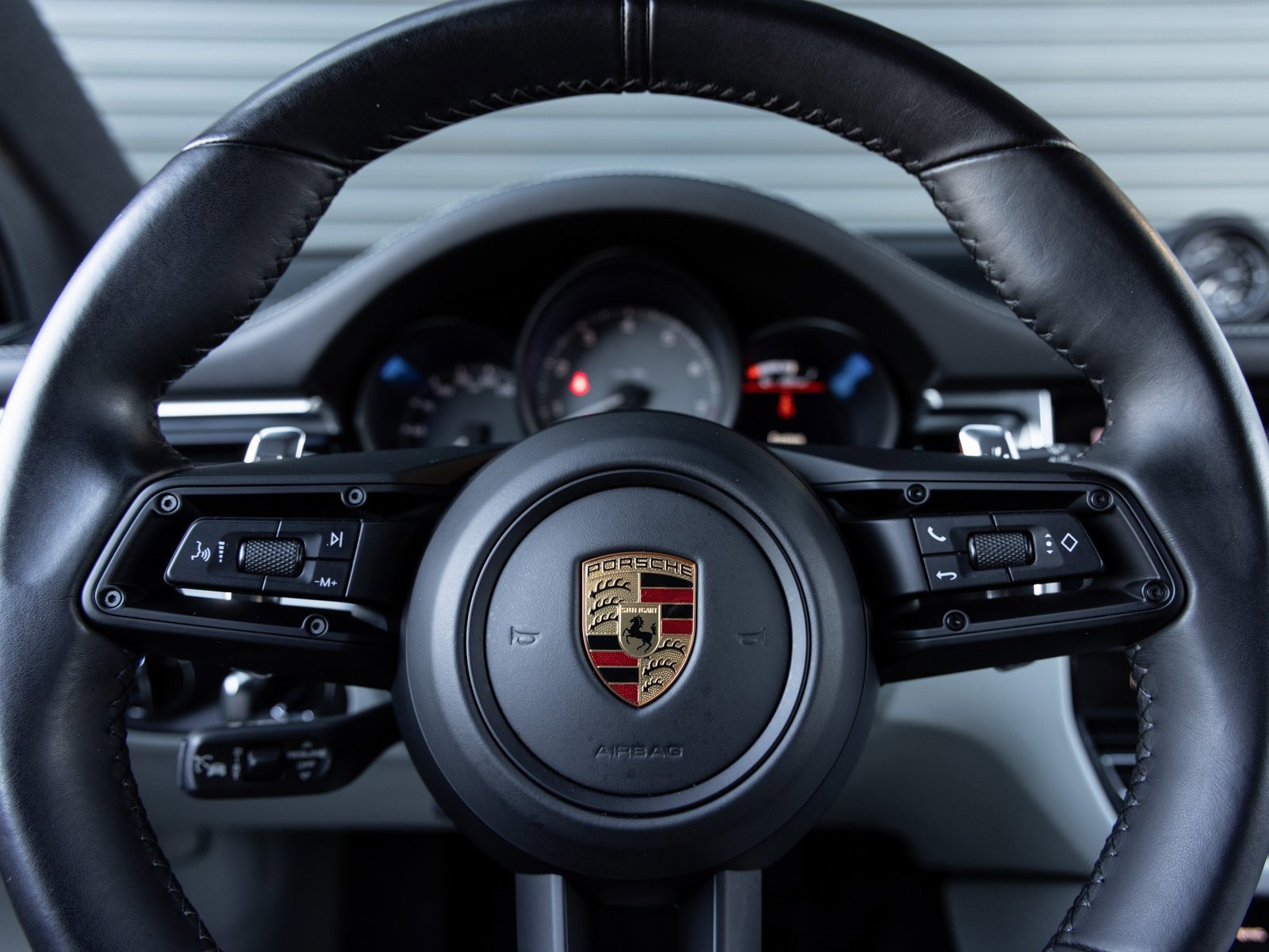 Used 2023 Porsche Macan S image 14