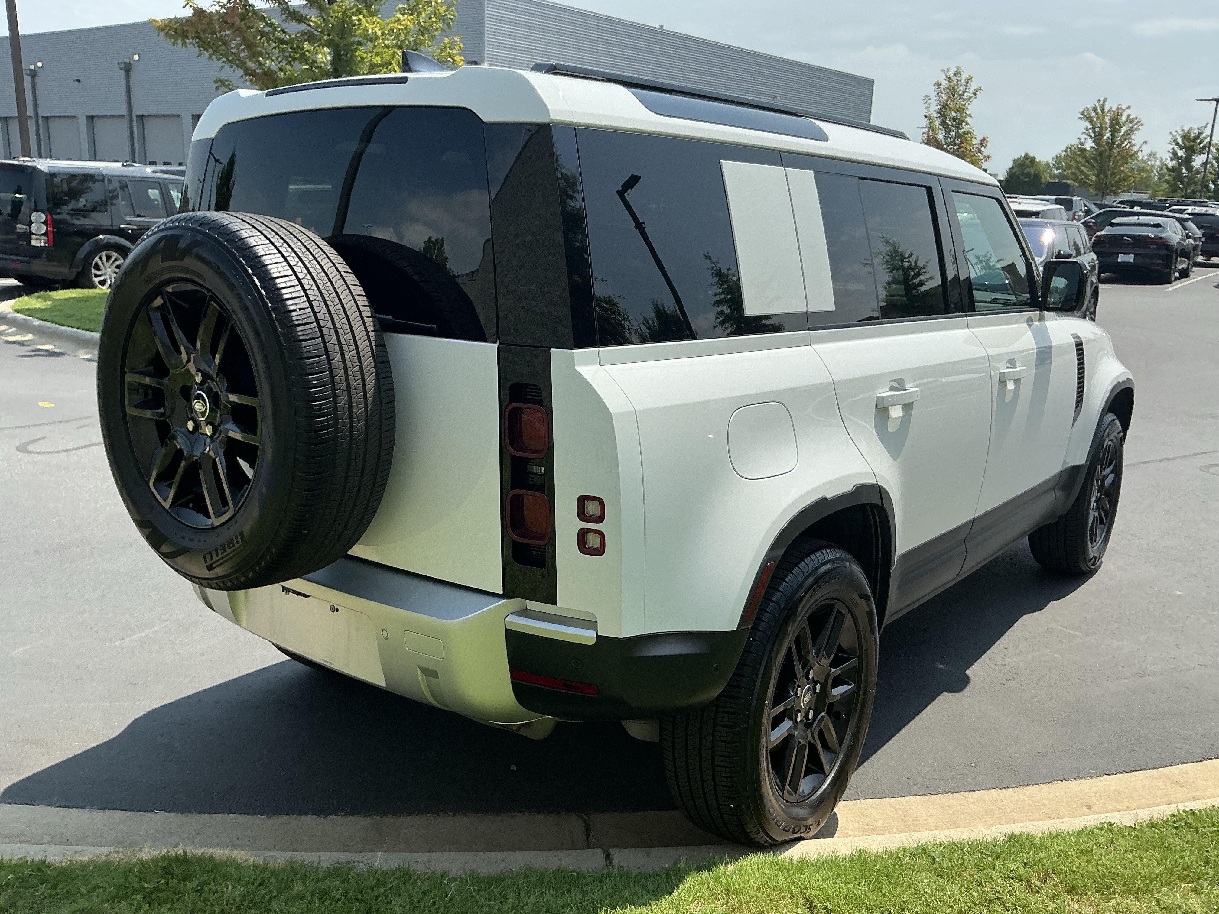Certified 2025 Land Rover Defender 110 S AWD/4WD image 7