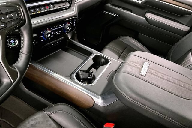 Used 2024 Chevrolet Silverado 3500 High Country w/ High Country Premium Package AWD/4WD image 18