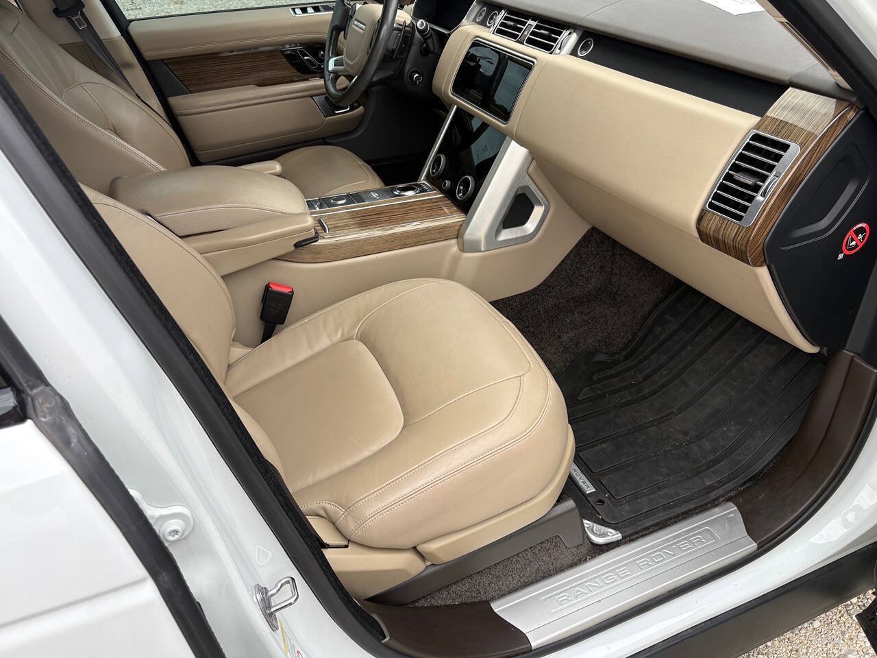 Used 2018 Land Rover Range Rover AWD/4WD image 17