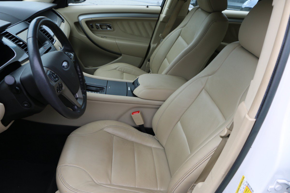 Used 2014 Ford Taurus SEL w/ Equipment Group 201A FWD image 24