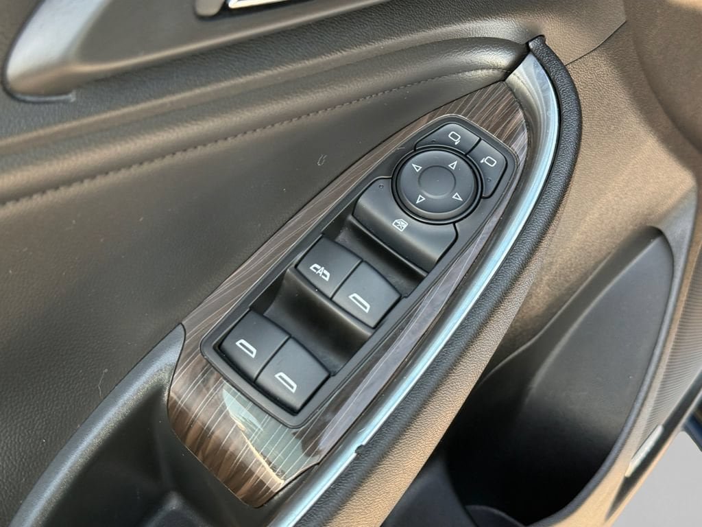 Used 2024 Chevrolet Malibu LT FWD image 28