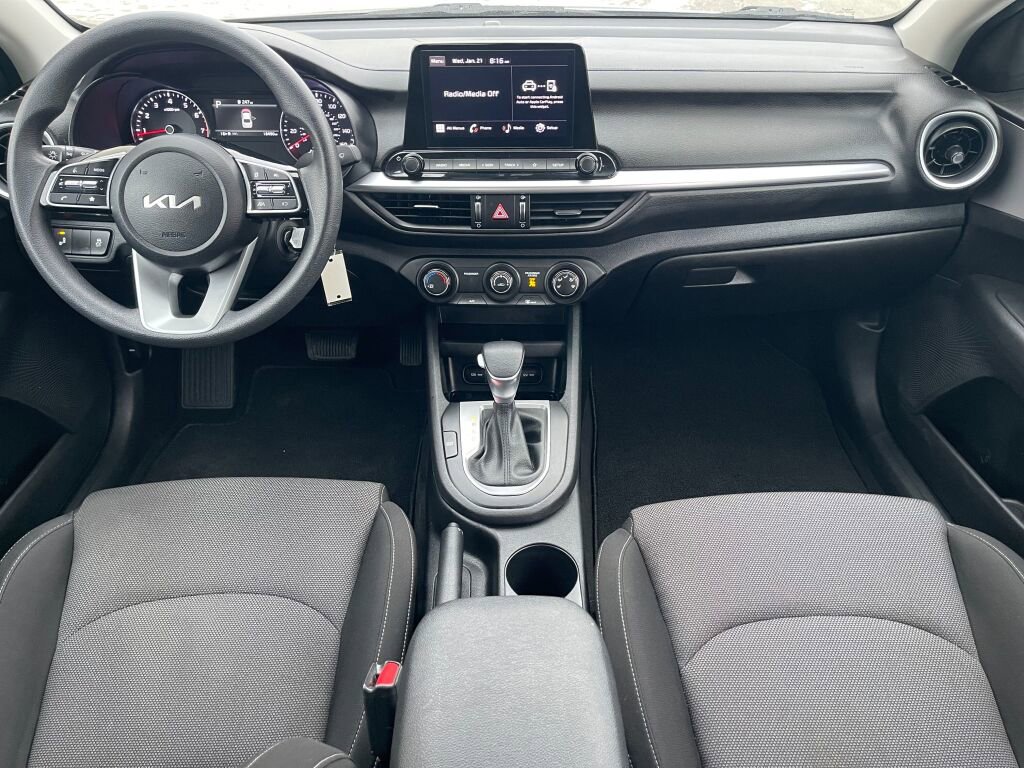 Used 2023 Kia Forte LXS w/ LXS Technology Package image 21