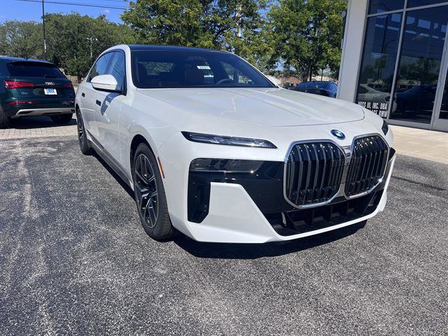 New 2026 BMW 750e xDrive w/ Executive Package image 1