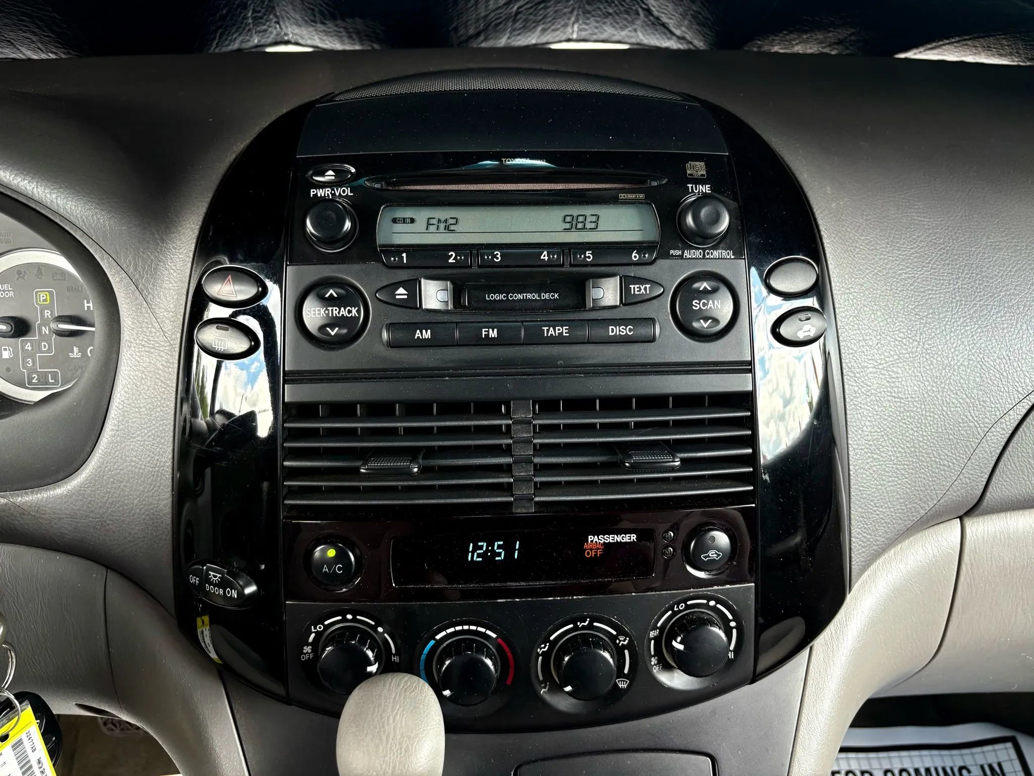 Used 2005 Toyota Sienna LE image 35