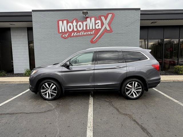 Used 2018 Honda Pilot Touring image 1