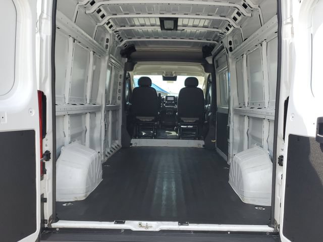 Used 2025 RAM ProMaster 2500 w/ Convenience Group FWD image 9