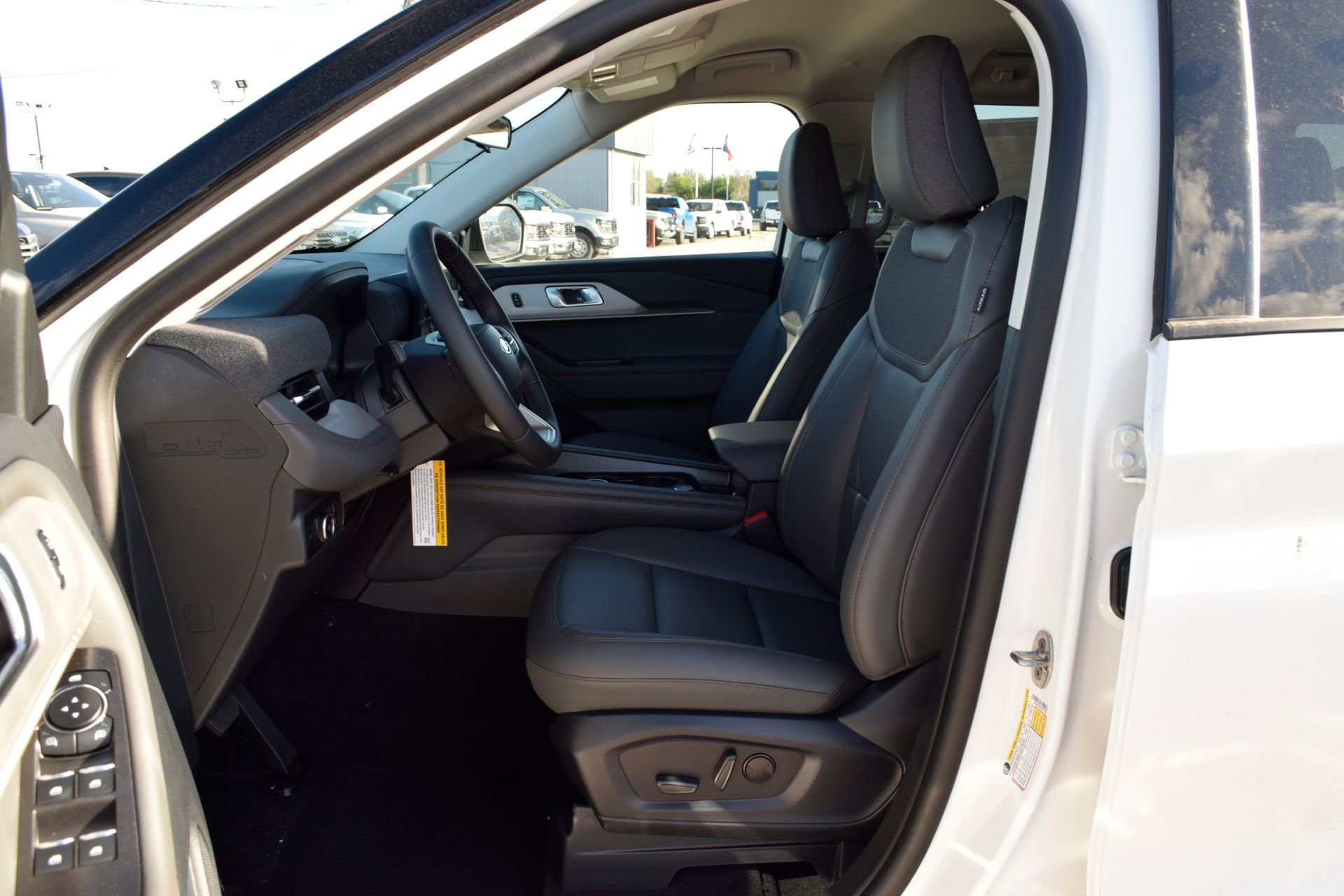 New 2026 Ford Explorer Active w/ Active Comfort Package image 18