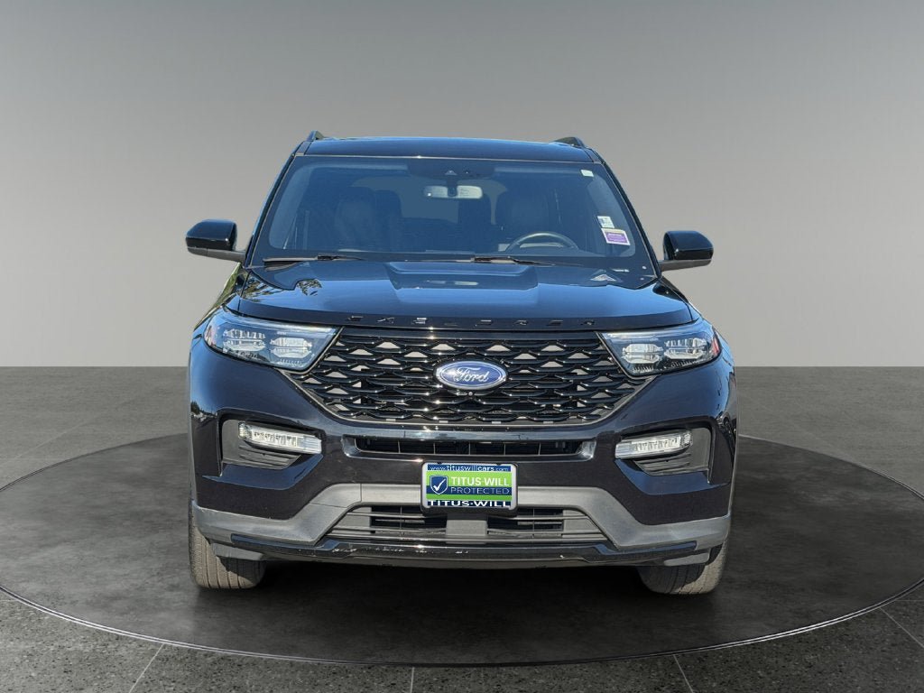 Used 2022 Ford Explorer ST-Line AWD/4WD image 2