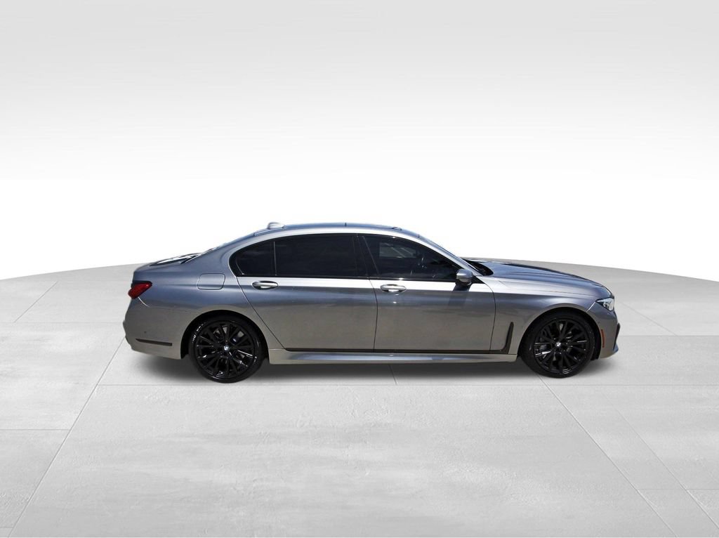 Used 2022 BMW 750i xDrive w/ Executive Package AWD/4WD image 5