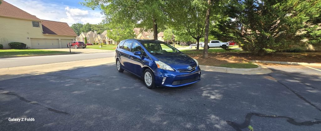 Used 2012 Toyota Prius V Two FWD image 3