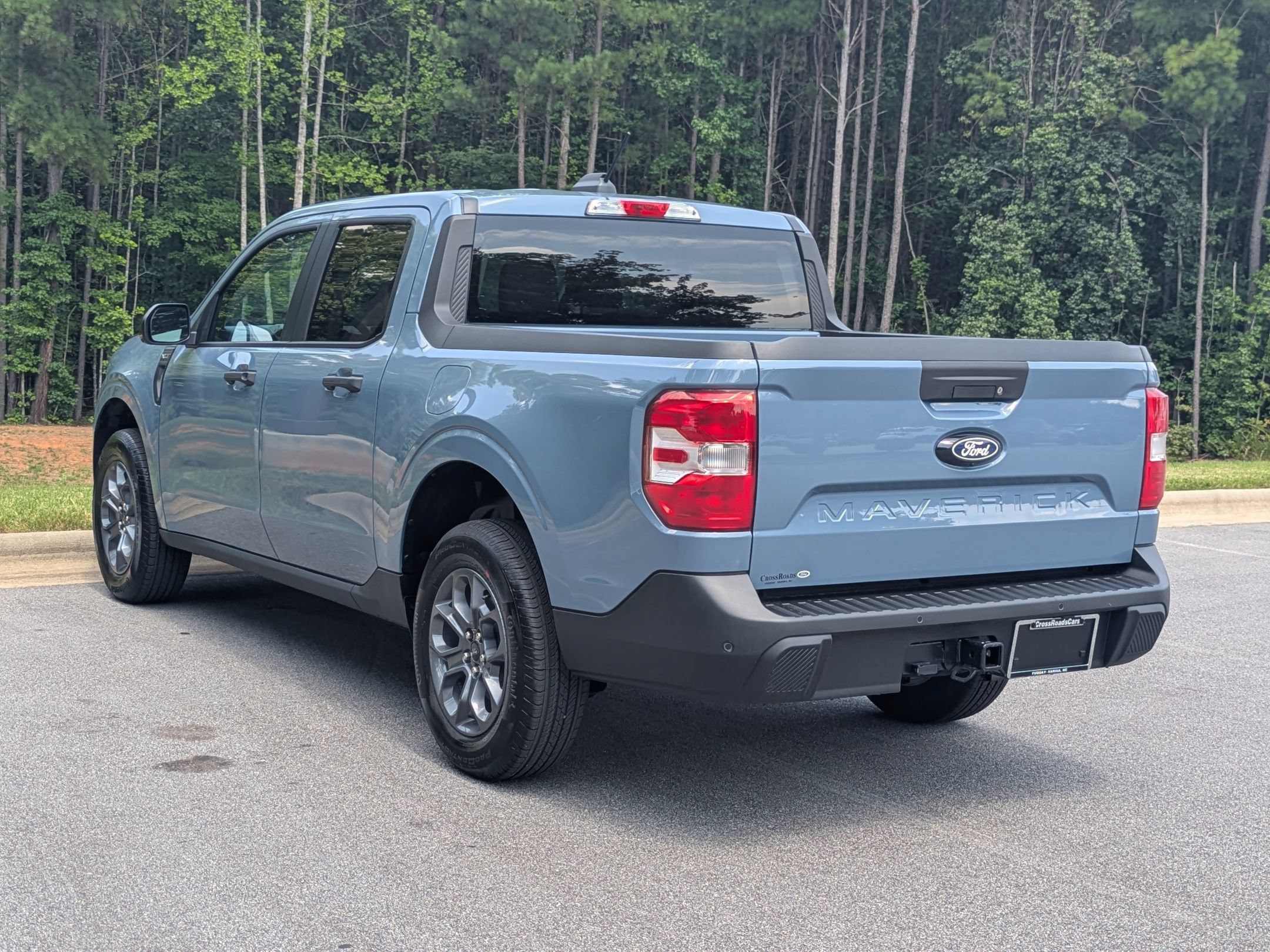 New 2026 Ford Maverick XLT w/ XLT Luxury Package FWD image 5