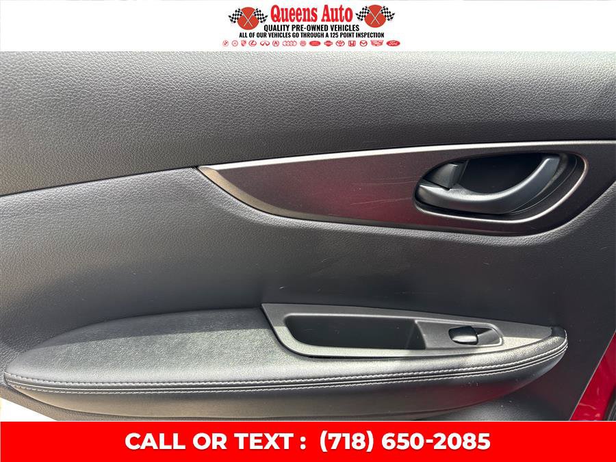 Used 2017 Nissan Rogue Sport S w/ S Appearance Package AWD/4WD image 21