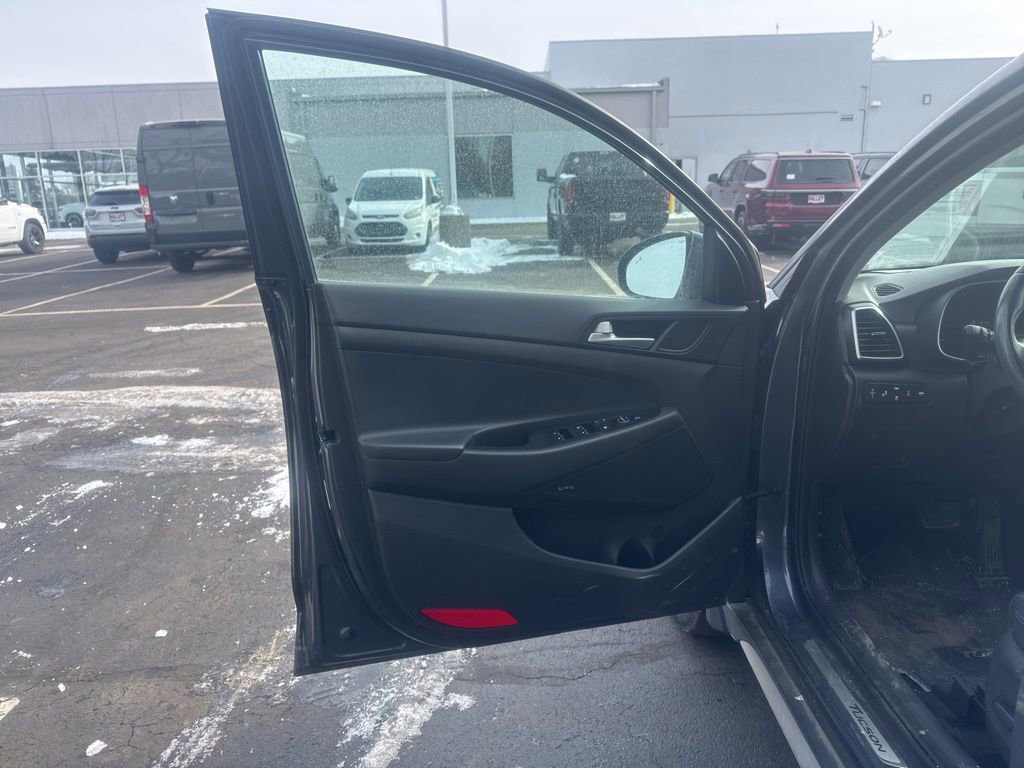 Used 2019 Hyundai Tucson Ultimate w/ Cargo Package image 9