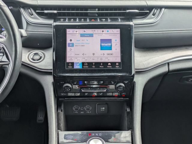 Used 2022 Jeep Grand Cherokee Overland AWD/4WD image 19