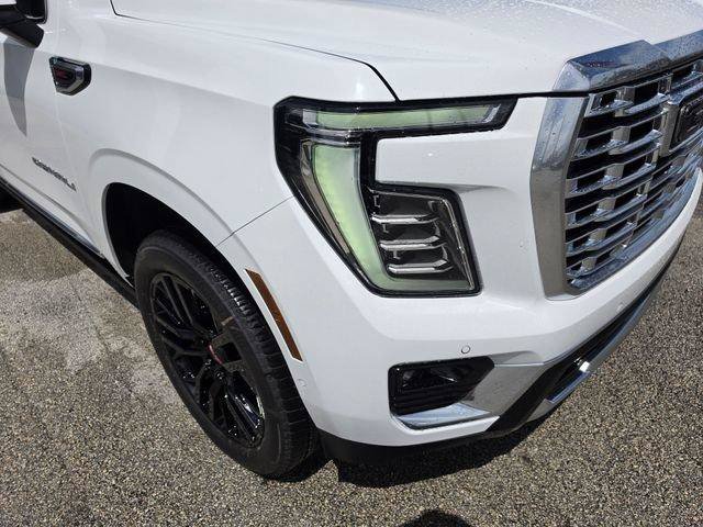 New 2026 GMC Yukon XL Denali w/ Sun & Power Step Package AWD/4WD image 9