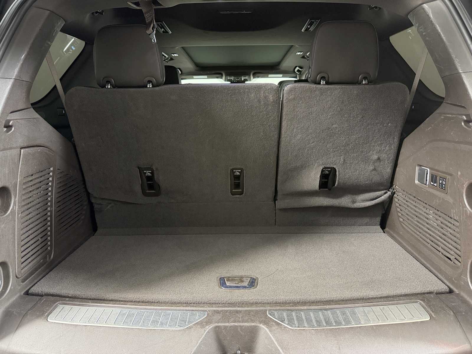 Used 2023 GMC Yukon Denali AWD/4WD image 17