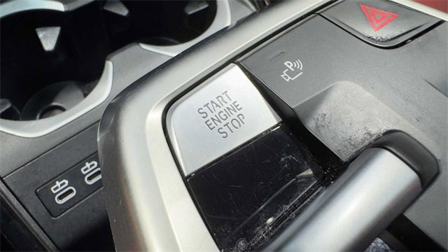 Used 2025 BMW X2 xDrive28i image 29