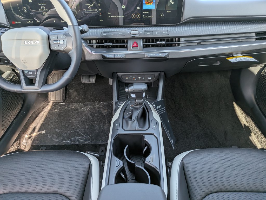 New 2026 Kia K4 GT-Line w/ GT-Line Premium Package FWD image 17