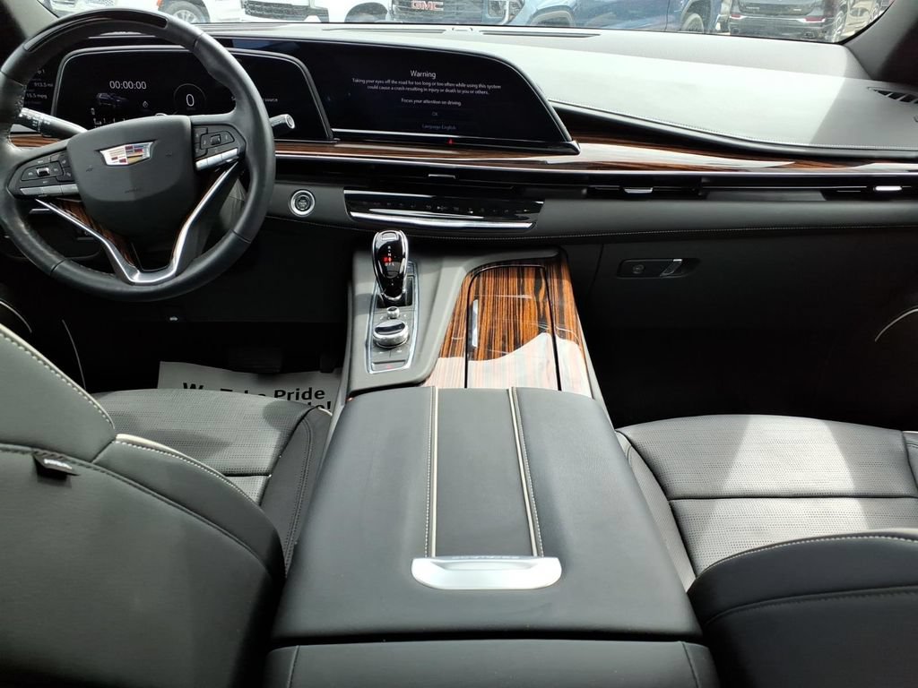 Used 2023 Cadillac Escalade Premium Luxury w/ LPO, Floor Liner Package AWD/4WD image 13
