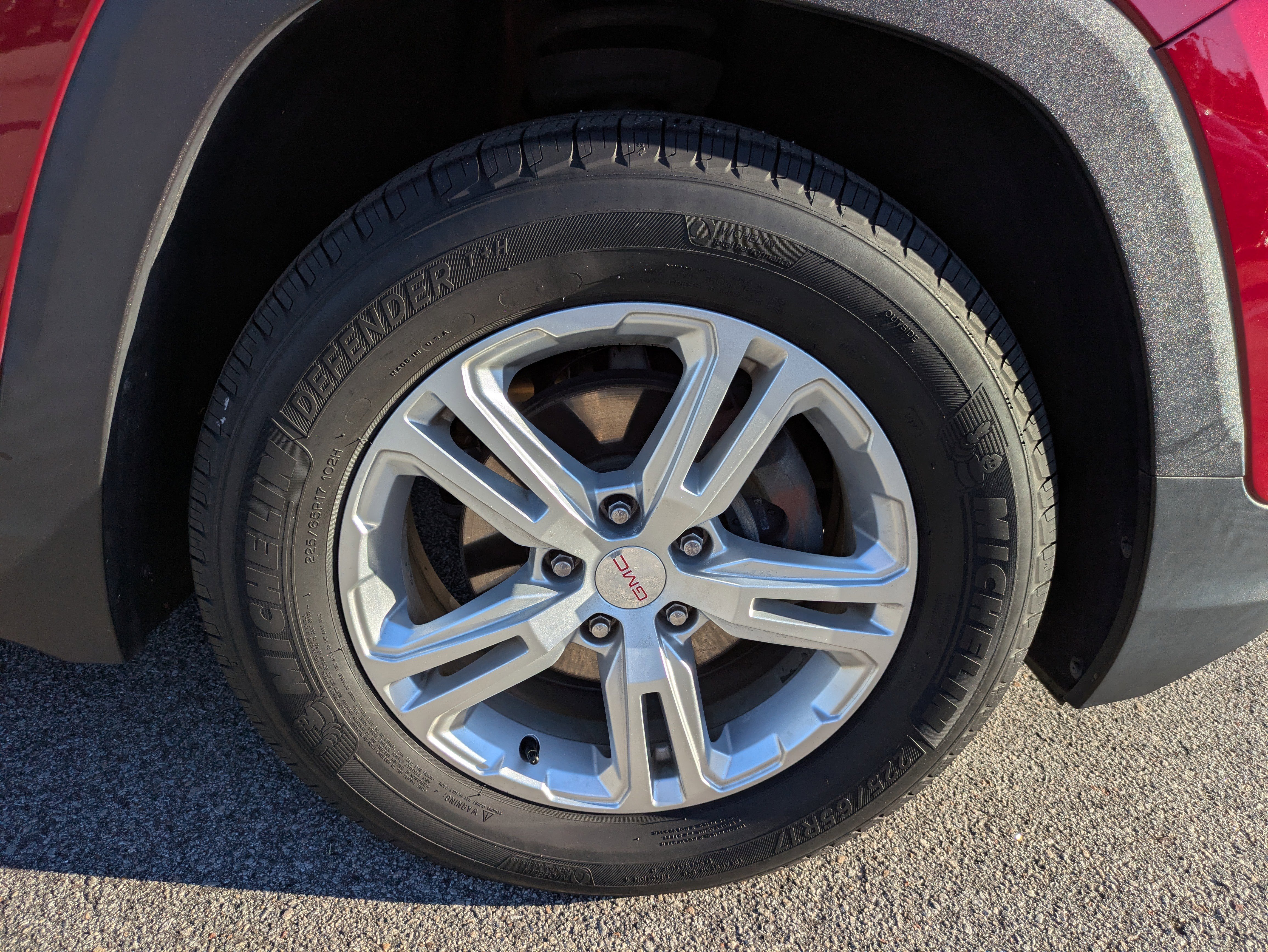 Certified 2018 GMC Terrain SLE w/ Driver Convenience Package image 12