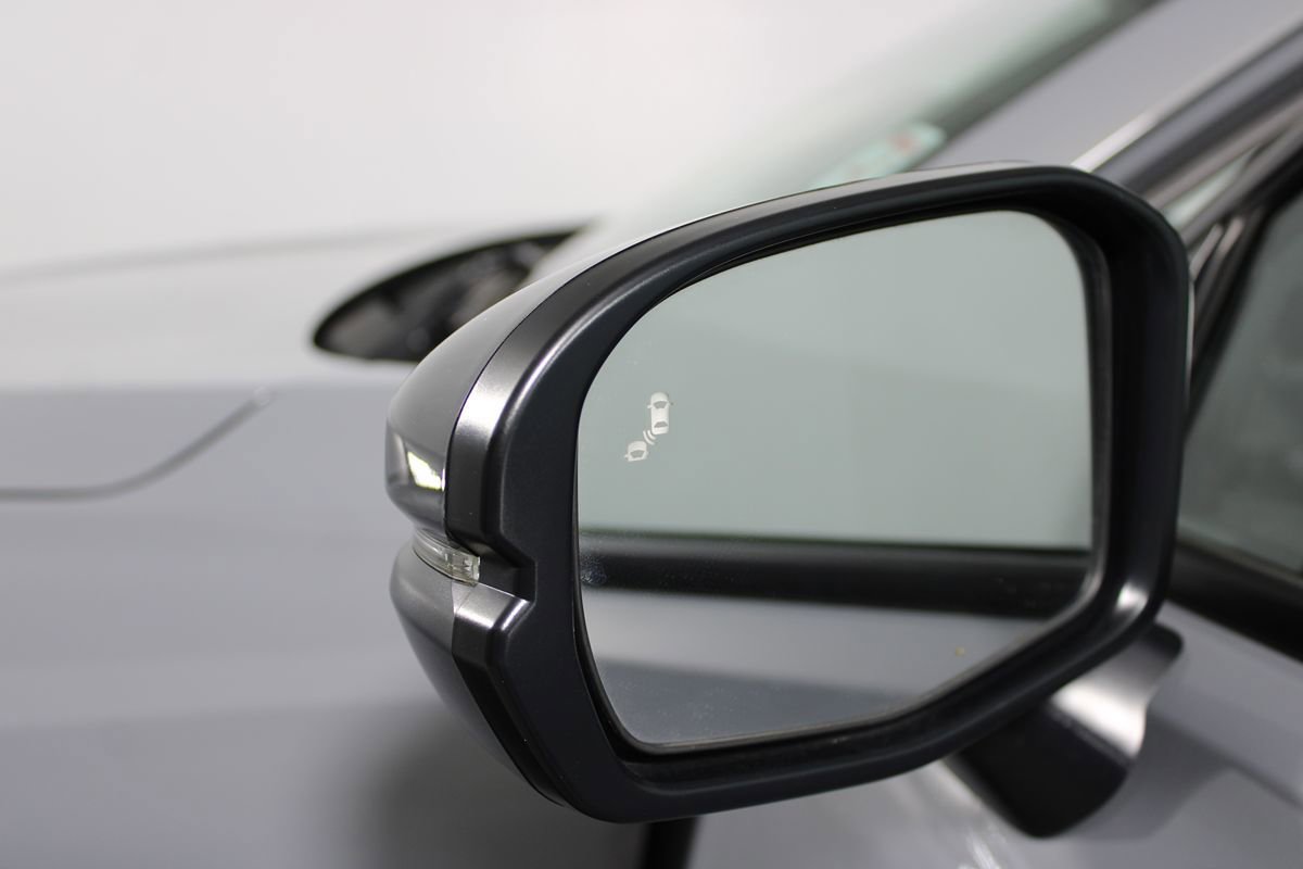 Used 2025 Honda HR-V Sport image 41