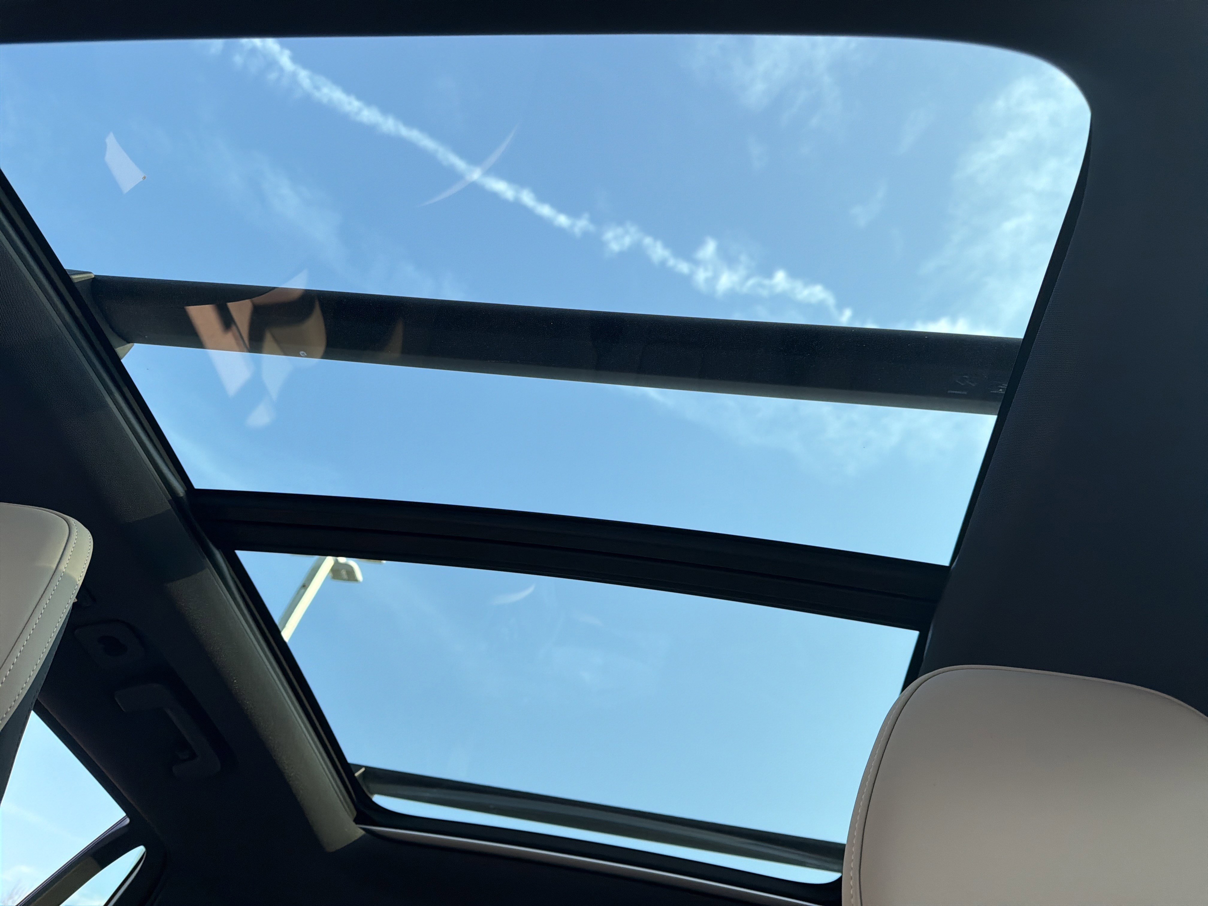 Used 2026 Volvo XC90 T8 Plus w/ Protection Package Premier image 28