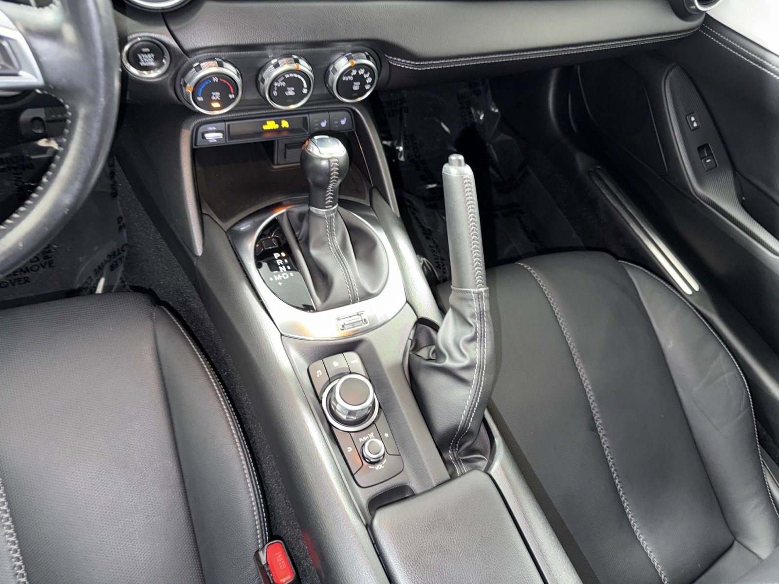 Used 2021 MAZDA MX-5 Miata RF Grand Touring image 22