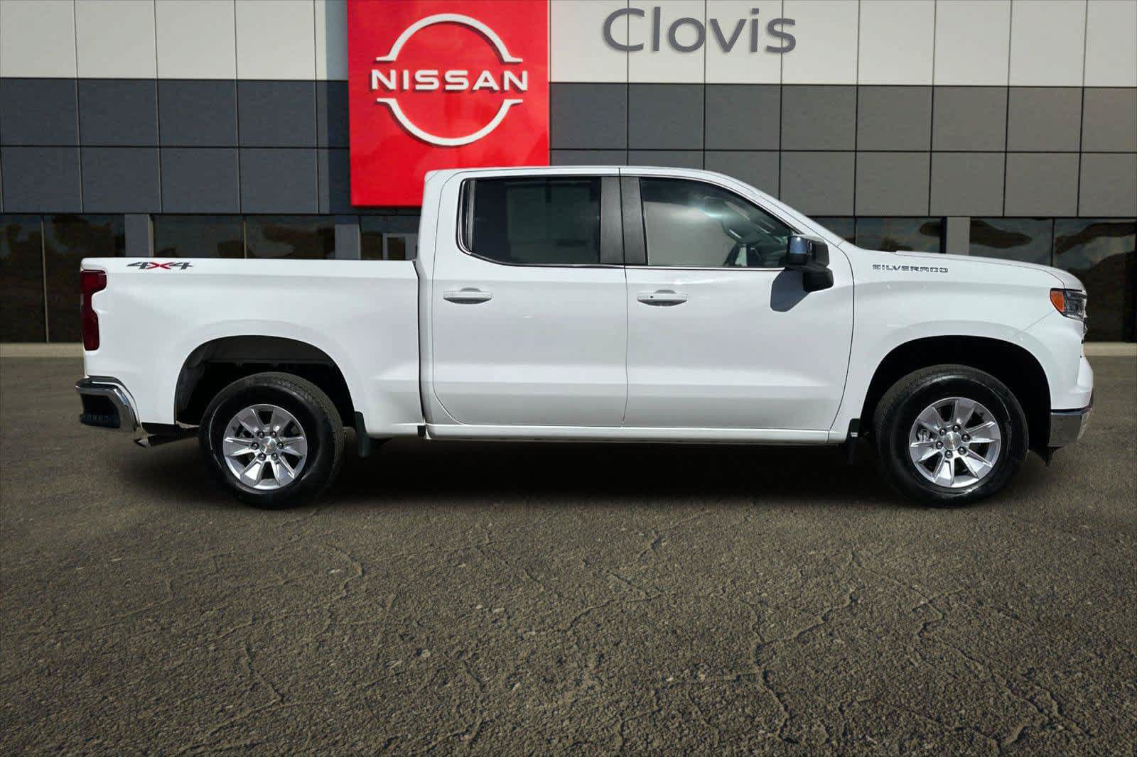 Used 2026 Chevrolet Silverado 1500 LT AWD/4WD image 8