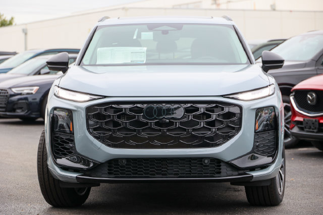 New 2026 Audi Q3 quattro 2.0T AWD/4WD image 13